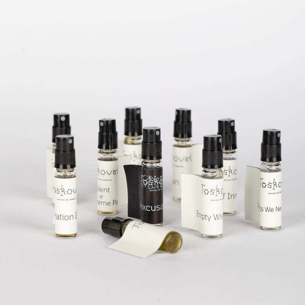 18 sample Discovery Set - with 50% off on upgrading to a bottle - Toskovat Perfumes